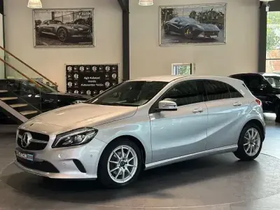 Gebraucht Mercedes A200 136 PS (100 kW) 2016 Silber Kleinwagen