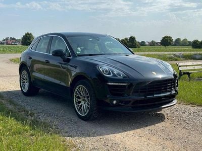 Porsche Macan S
