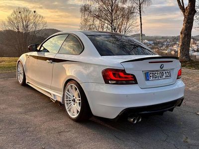 Gebraucht BMW 120 Performance 177 PS (130 kW) 2012 Weiß Kleinwagen