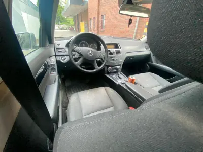 Gebraucht Mercedes C200 136 PS (100 kW) 2009 Silber Kombi