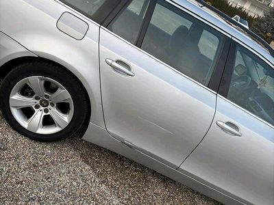 BMW 525