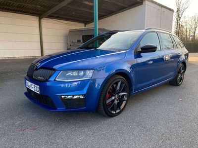 gebraucht Skoda Octavia Combi 2.0 TDI (Green tec) DSG RS