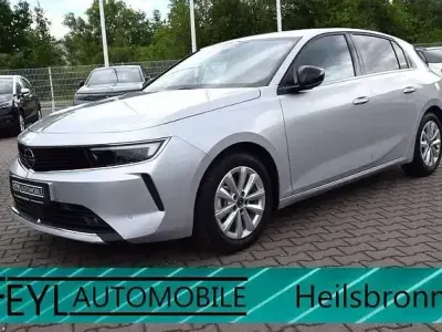 Gebraucht Opel Astra Elegance 131 PS (96 kW) 2023 Silber Kleinwagen