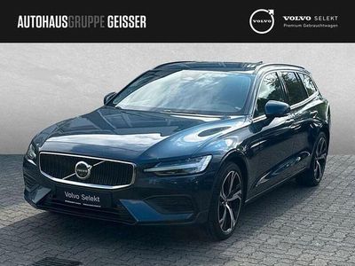 Begagnad Volvo V60 Core 197 HK (144 kW) 2025 Blå Kombi
