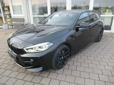 Gebraucht BMW 120 M Sport 190 PS (139 kW) 2022 Schwarz Limousine