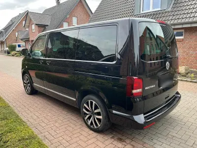 Second-hand VW T5 179 CP (131 kW) 2013 Negru Van
