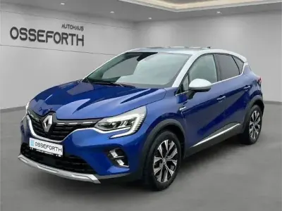 Używany Renault Captur Techno 158 KM (116 kW) 2023 Niebieski SUV