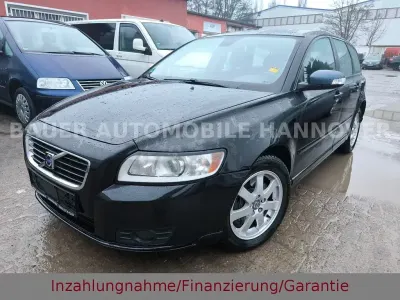 Gebraucht Volvo V50 Kinetic 136 PS (100 kW) 2008 Schwarz Kombi