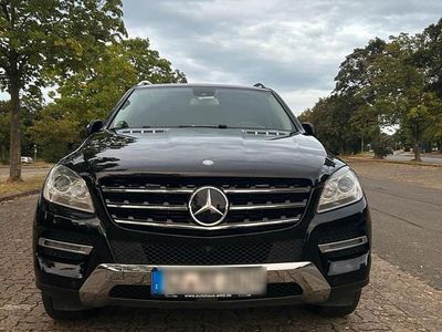 Gebraucht Mercedes ML350 258 PS (189 kW) 2014 Schwarz SUV