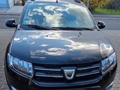 Gebraucht Dacia Sandero 89 PS (65 kW) 2014 Schwarz Limousine