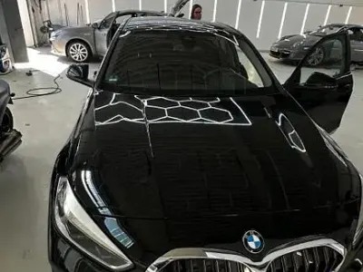 Gebraucht BMW 118 Advantage 140 PS (102 kW) 2020 Schwarz Kleinwagen