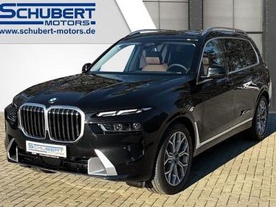 Neu BMW X7 Comfort Edition 352 PS (258 kW) 2026 Schwarz SUV