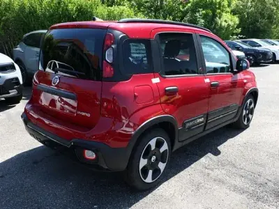 Neu Fiat Panda Cross Cross 65 PS (47 kW) 2026 Passione rot passione rot Kleinwagen