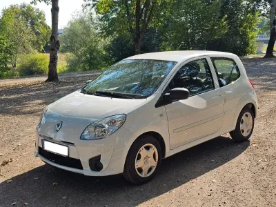 Gebraucht Renault Twingo Authentique 75 PS (55 kW) 2011 Weiß Kleinwagen