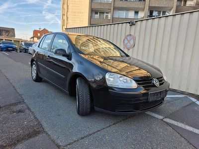 Schwarz Gebraucht 2005 VW Golf Limousine | 2.650 € (Fairer Preis)