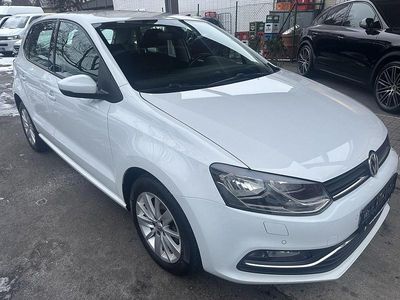Gebraucht VW Polo 90 PS (66 kW) 2015 Weiß Kleinwagen