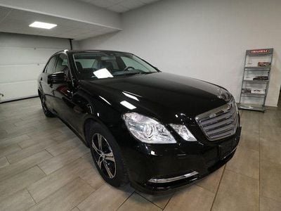 Schwarz Gebraucht 2011 Mercedes E200 Limousine | 12.890 € (Fairer Preis)