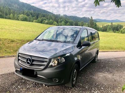 Mercedes V200