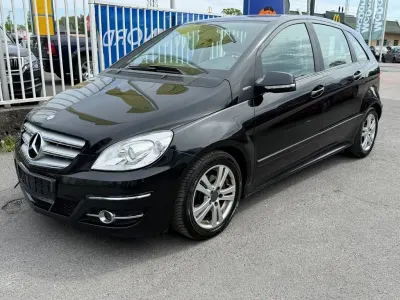 Gebraucht Mercedes B160 95 PS (69 kW) 2009 Schwarz Van / Kleinbus