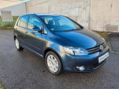 Blau Gebraucht 2009 VW Golf V Highline Kombi | 3.950 € (Etwas zu teuer)