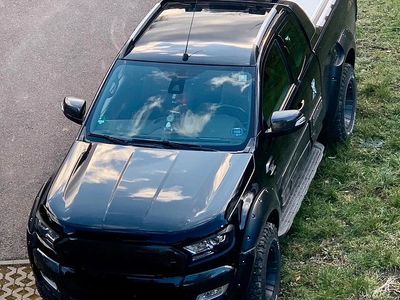 Second-hand Ford Ranger Wildtrack 200 CP (147 kW) 2017 Negru Pickup