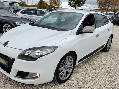 Gebraucht Renault Mégane GrandTour Dynamique 131 PS (96 kW) 2011 Weiß Kombi