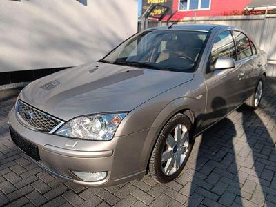 Gebraucht Ford Mondeo Ghia 145 PS (106 kW) 2005 Grau Limousine