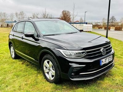Gebraucht VW Tiguan United 150 PS (110 kW) 2021 Schwarz SUV
