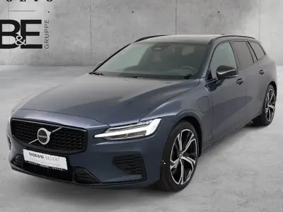 Gebraucht Volvo V60 Plus 336 PS (247 kW) 2025 Blau Kombi