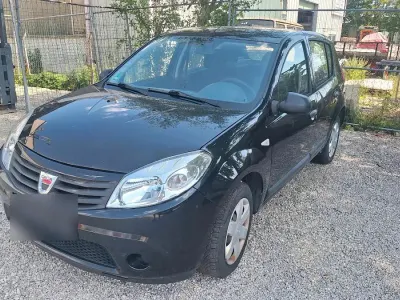 Gebraucht Dacia Sandero 75 PS (55 kW) 2011 Schwarz Kleinwagen