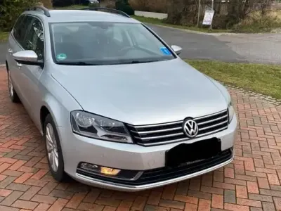 Gebraucht VW Passat 140 PS (102 kW) 2012 Silber Kombi