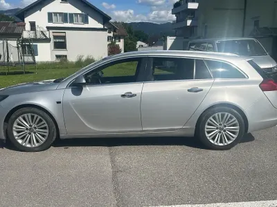 Gebraucht Opel Insignia 160 PS (117 kW) 2013 Grau Kombi