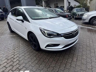 Gebraucht Opel Astra 105 PS (77 kW) 2017 Other Limousine