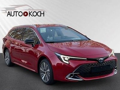 Neu Toyota Corolla 196 PS (144 kW) 2025 Rot Kombi