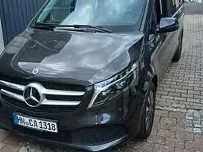 Gebraucht Mercedes V300 237 PS (174 kW) 2023 Grau Van / Kleinbus