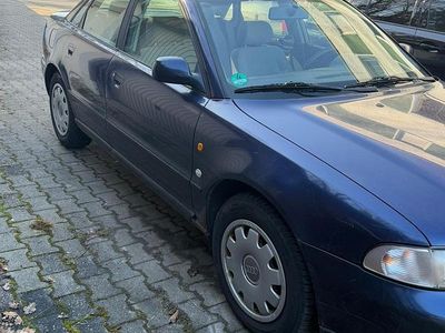 Gebraucht Audi A4 1996 Blau Limousine