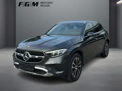 Używany Mercedes GLC200 Avantgarde 204 KM (150 kW) 2024 Szary SUV