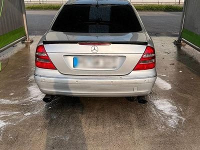 Mercedes E220