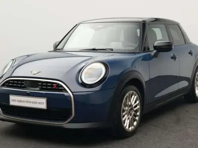Second-hand Mini Cooper S Favoured 204 CP (150 kW) 2025 Albastru Hatchback