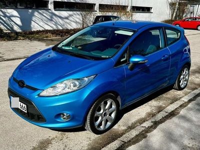 Usata Ford Fiesta 120 CV (88 kW) 2010 Blu Utilitaria
