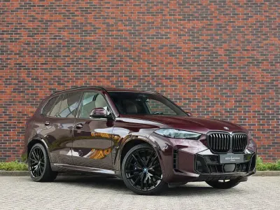 Gebraucht BMW X5 Sport Line 489 PS (359 kW) 2023 Violett SUV