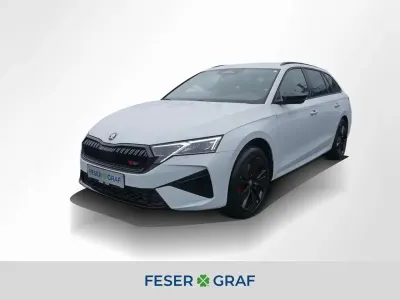 Nowe Skoda Octavia RS 265 KM (194 kW) 2026 Biały Kombi