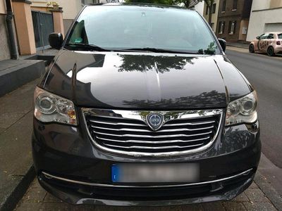 Lancia Voyager