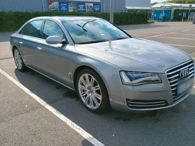 Używany Audi A8L Ambiente 371 KM (272 kW) 2012 Srebrny Sedan/Limuzyna
