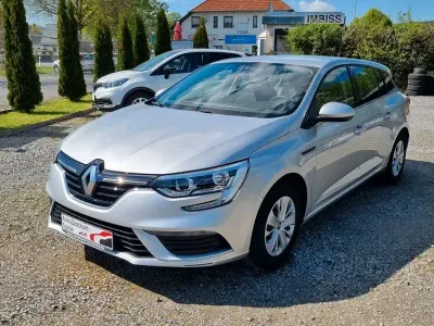 Usata Renault Mégane Life 116 CV (85 kW) 2019 Grigio Berlina