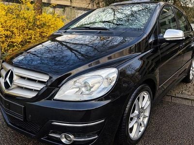Gebraucht Mercedes B180 Sport 109 PS (80 kW) 2011 Schwarz Van / Kleinbus