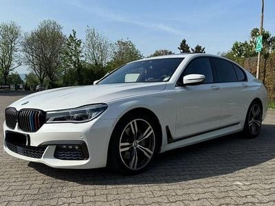 Gebraucht BMW 740 M Sport 320 PS (235 kW) 2016 Weiß Limousine