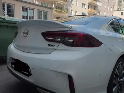 Gebraucht Opel Insignia 210 PS (154 kW) 2018 Weiß Limousine