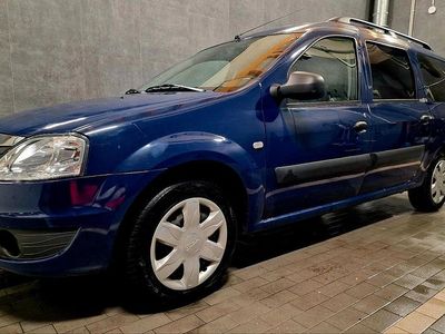 Blau Gebraucht 2009 Dacia Logan Kombi | 3.990 € (Etwas zu teuer)