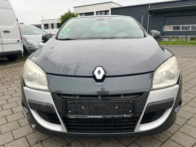 Gebraucht Renault Mégane Dynamique 131 PS (96 kW) 2009 Grau Coupé